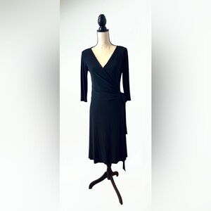 Jones New York Wrap Black Dress Size 8 in excellent condition